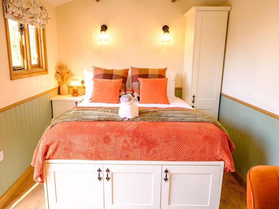 Lintmill Lodges - Heather Shepherds Hut Sorn Екстер'єр фото