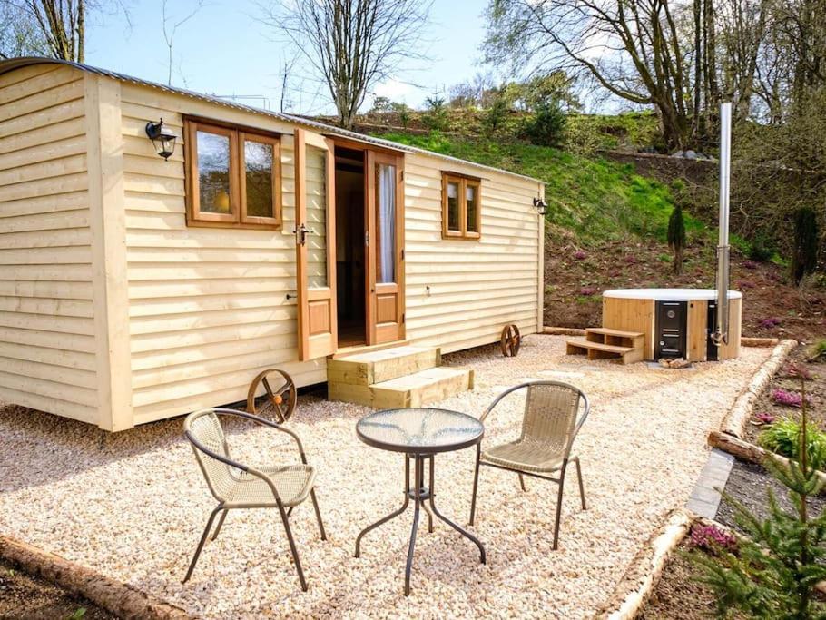Lintmill Lodges - Heather Shepherds Hut Sorn Екстер'єр фото